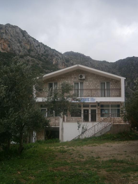 Guest House & Restaurant Adriatic 클레크 외부 사진